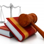 Choosing a Career Path in the Law Field: 4 Things to Consider